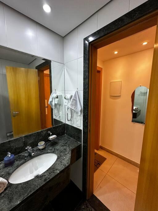 Apartamento Completo E Moderno Com Ar Condicionado E Piscina No Centro Do Rio Apartamento *
